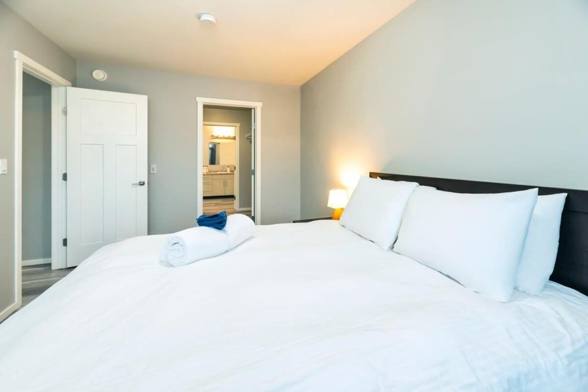 Nn - The Wanderoo - Riverdale 3-Bed 2 5-Bath Whitehorse Exterior photo